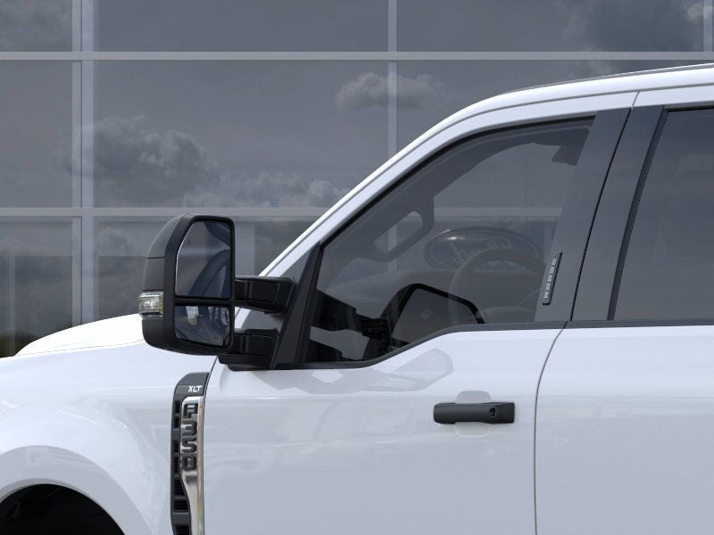 2025 Ford Super Duty F-350® XLT