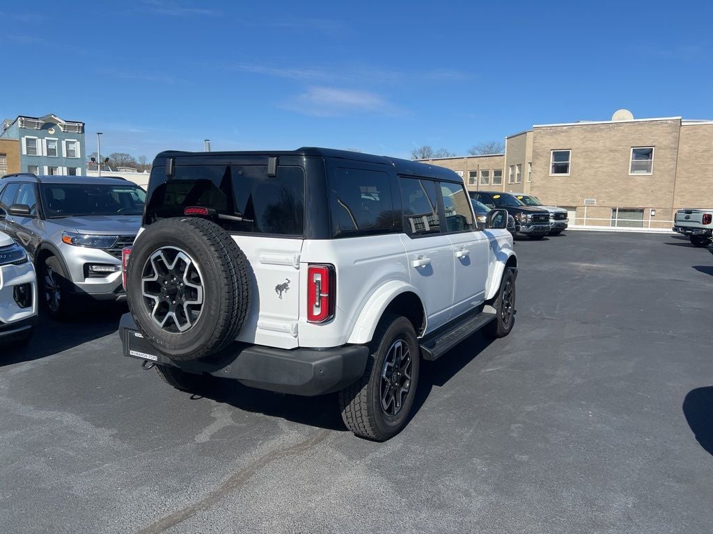 2025 Ford Bronco Outer Banks