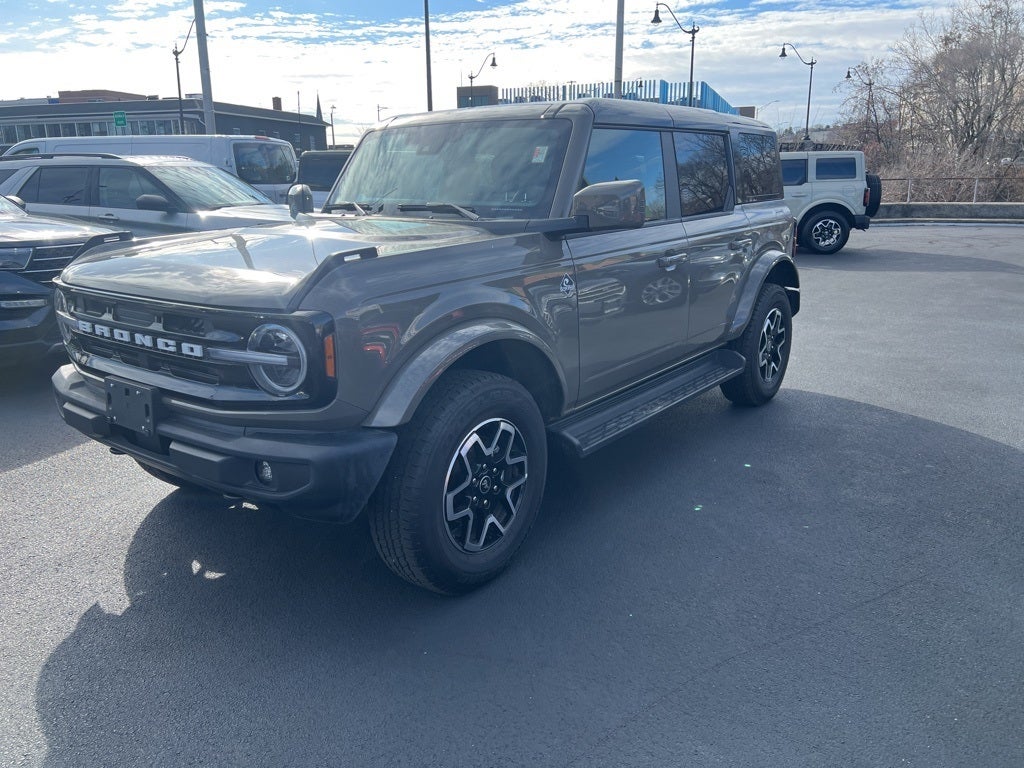 2025 Ford Bronco Outer Banks