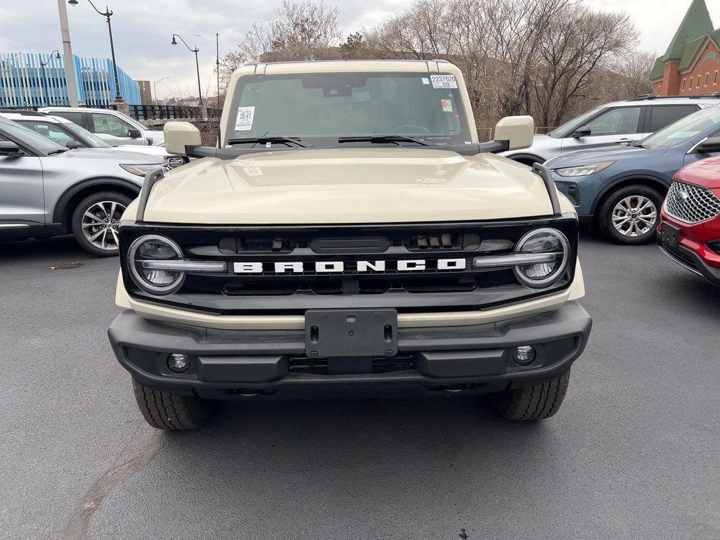 2025 Ford Bronco Outer Banks