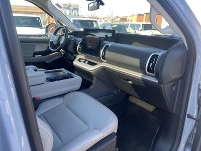 2025 Ford Expedition Max Active