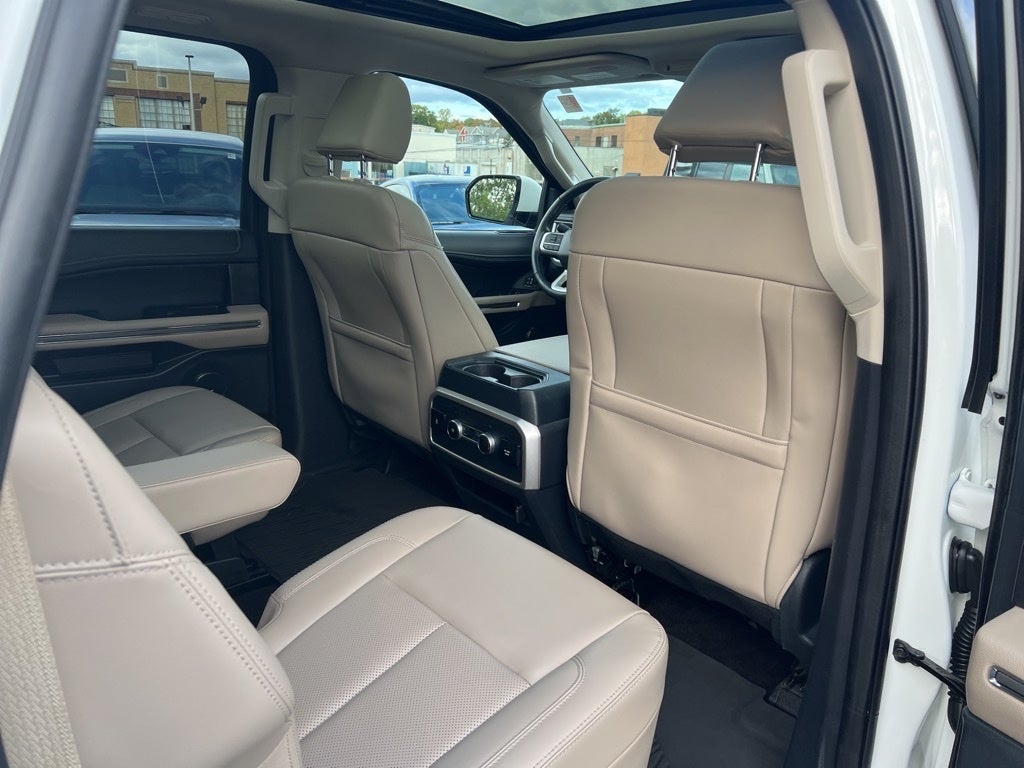 2022 Ford Expedition Max XLT
