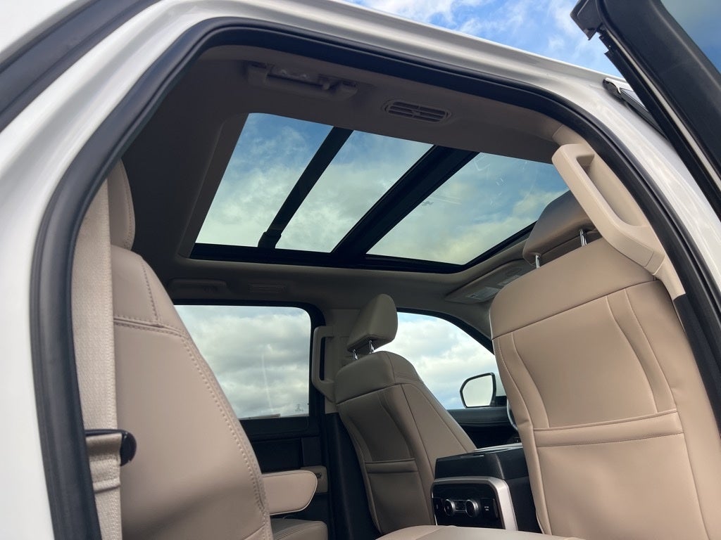 2022 Ford Expedition Max XLT