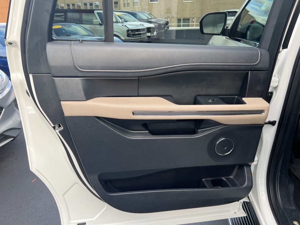 2022 Ford Expedition Max XLT