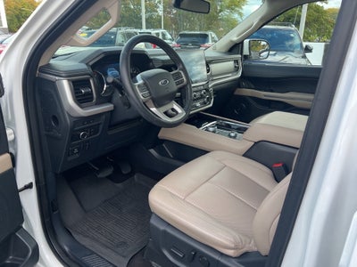 2022 Ford Expedition Max XLT