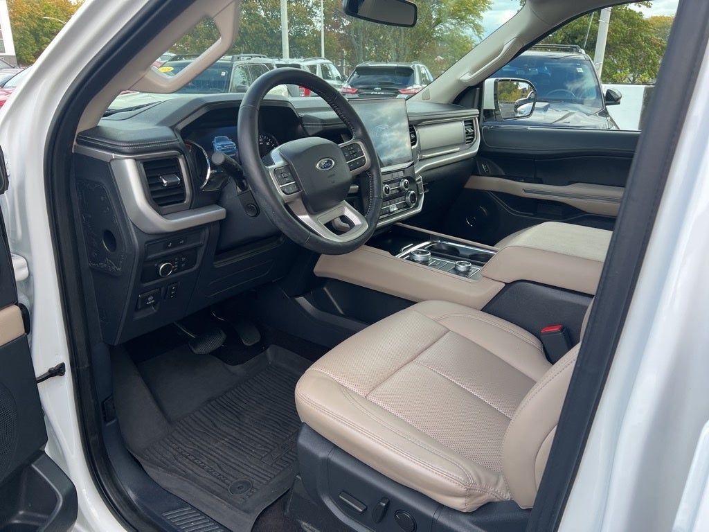 2022 Ford Expedition Max XLT