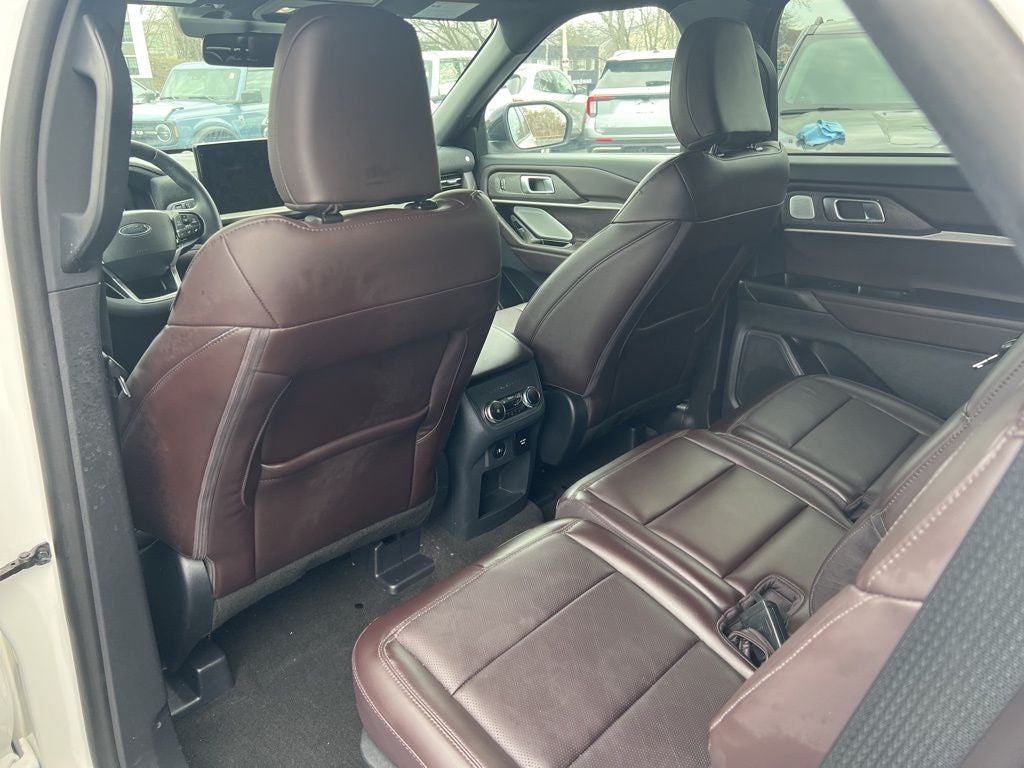 2025 Ford Explorer Platinum