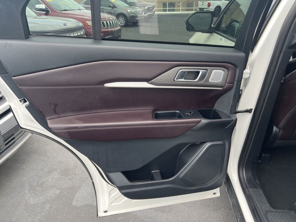 2025 Ford Explorer Platinum