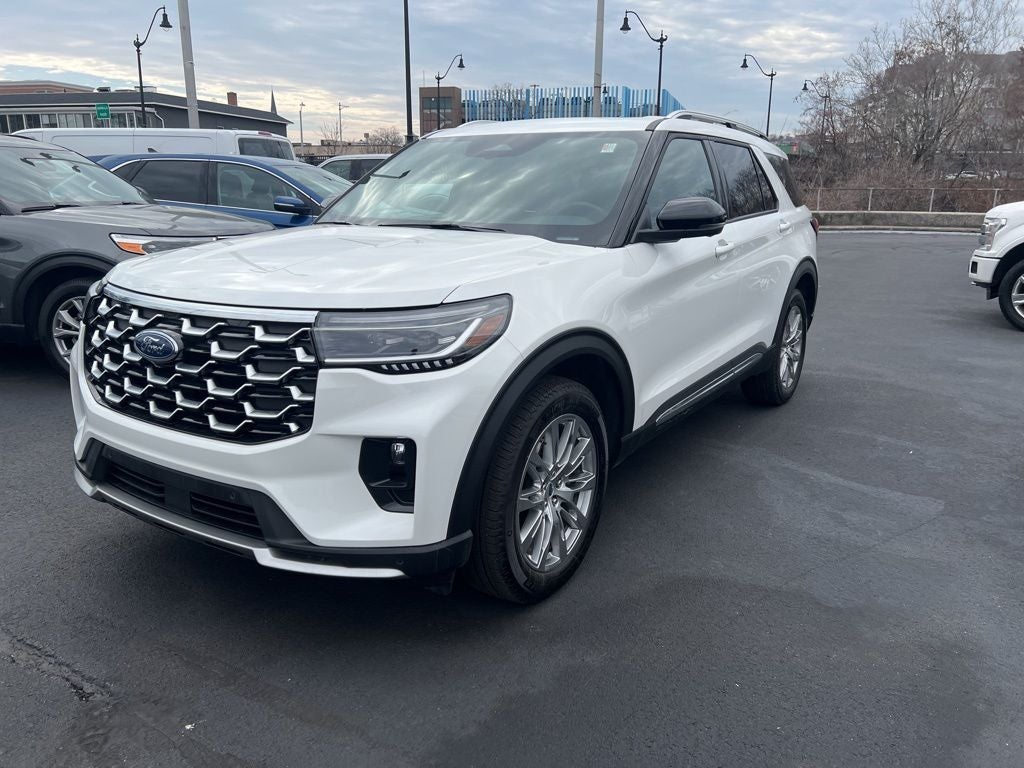 2025 Ford Explorer Platinum