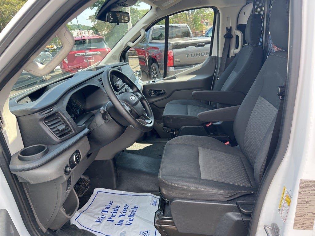 2022 Ford Transit-250 Base