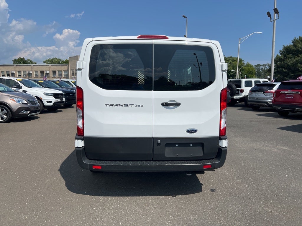 2022 Ford Transit-250 Base