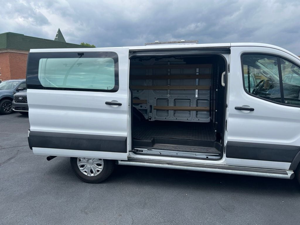 2025 Ford Transit-250 Base