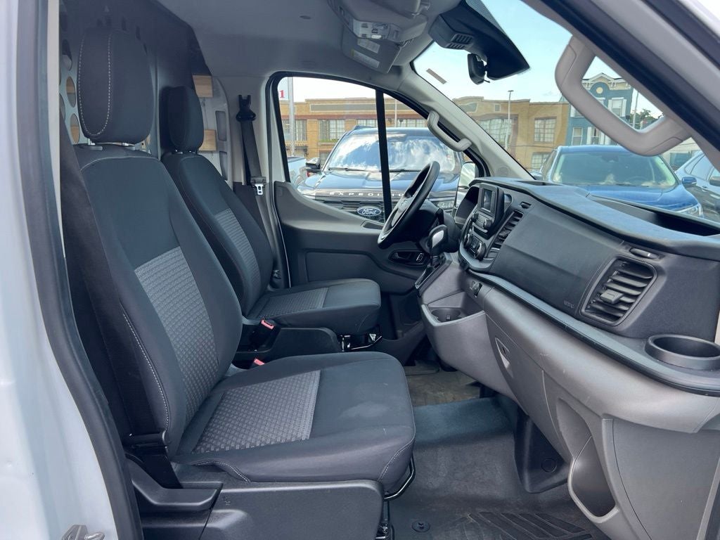 2025 Ford Transit-250 Base