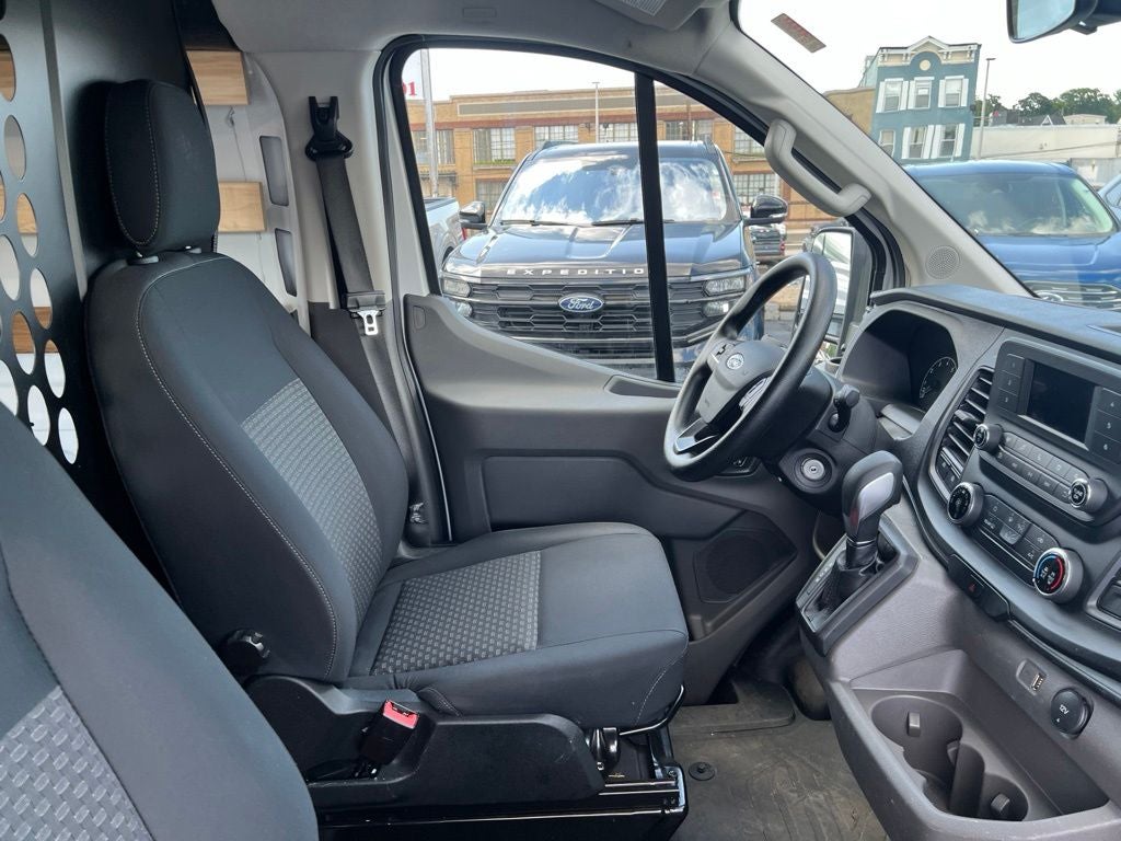 2025 Ford Transit-250 Base