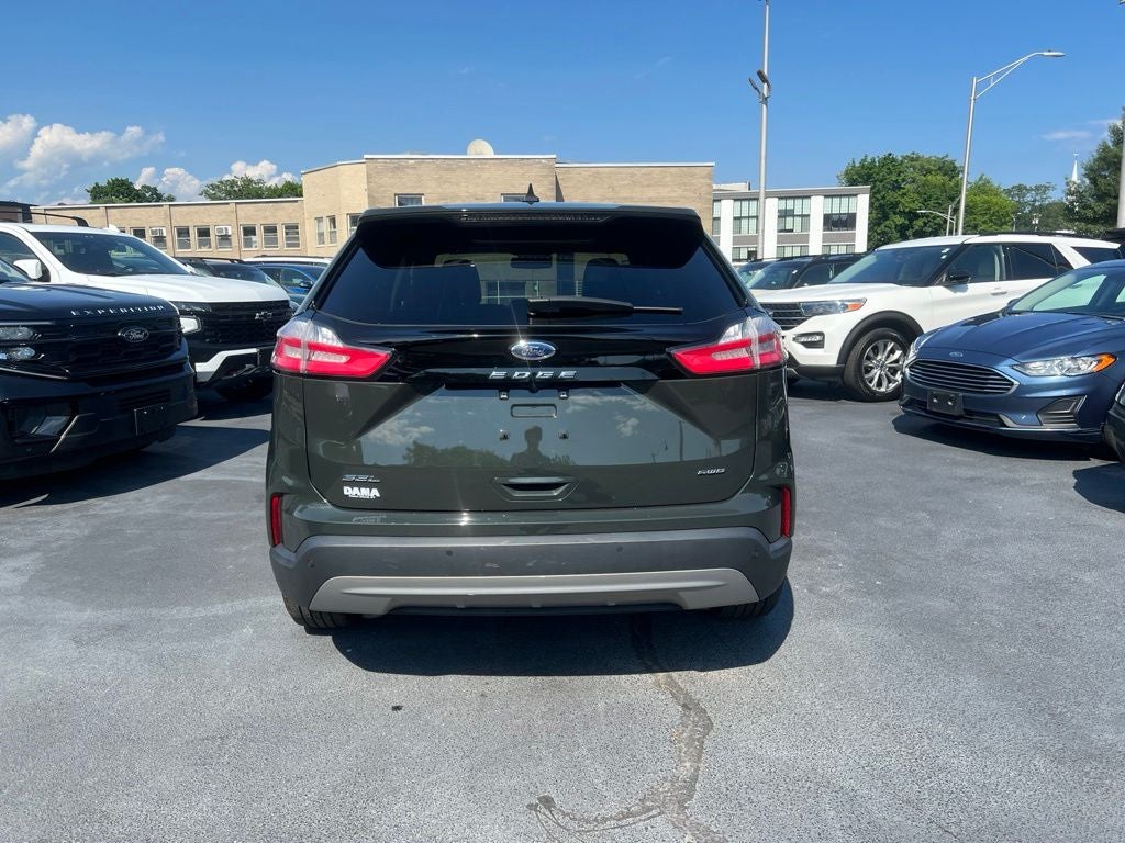 2022 Ford Edge SEL