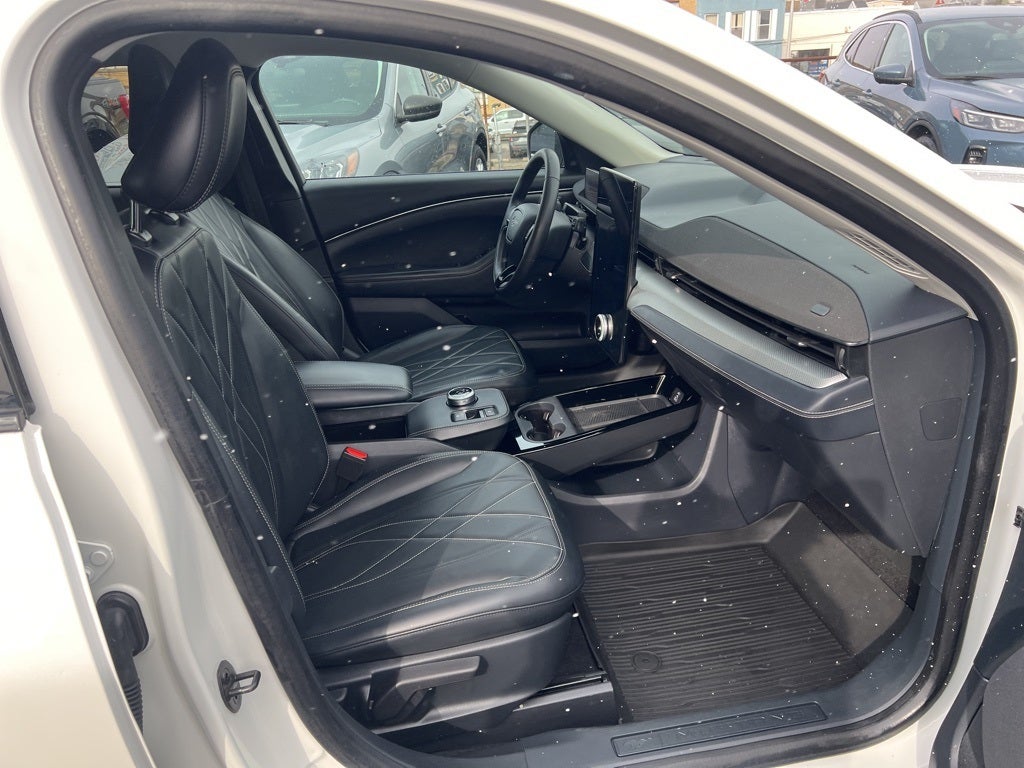 2021 Ford Mustang Mach-E Select