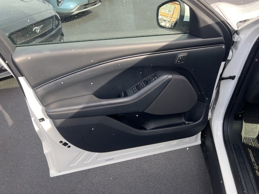 2021 Ford Mustang Mach-E Select