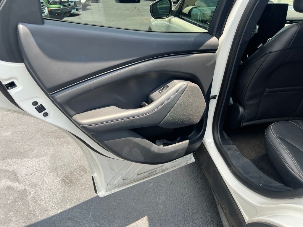 2022 Ford Mustang Mach-E Select