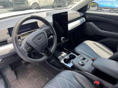 2022 Ford Mustang Mach-E Select